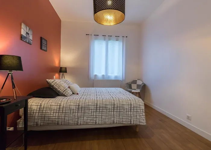 Chambres D\'Hote Le Cedre Bleu